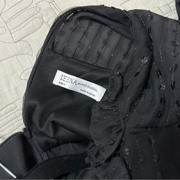 NWT Mac Duggal Embroidered Long Sleeve Ruffle Dress Sz 0 Black Style #49627 - Picture 7 of 9